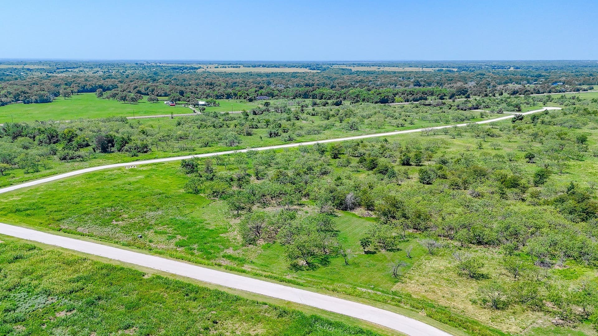 1.05 acres in Navarro County - photo 12