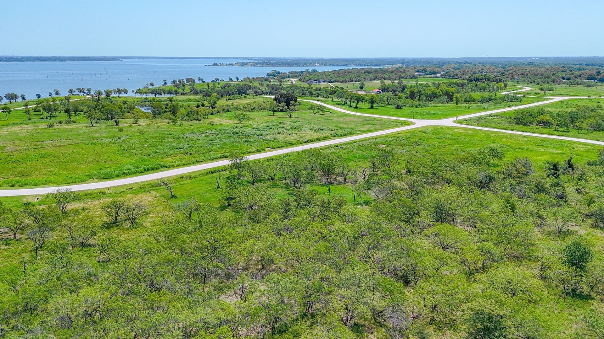 1.05 acres in Navarro County - photo 23