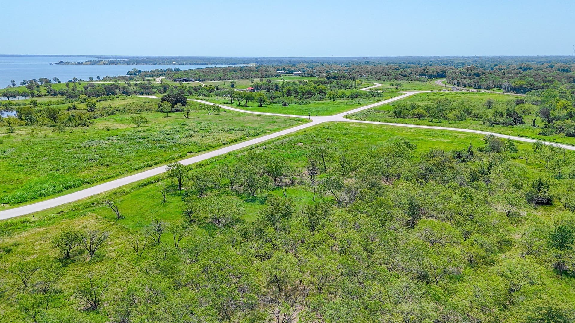 1.05 acres in Navarro County - photo 8