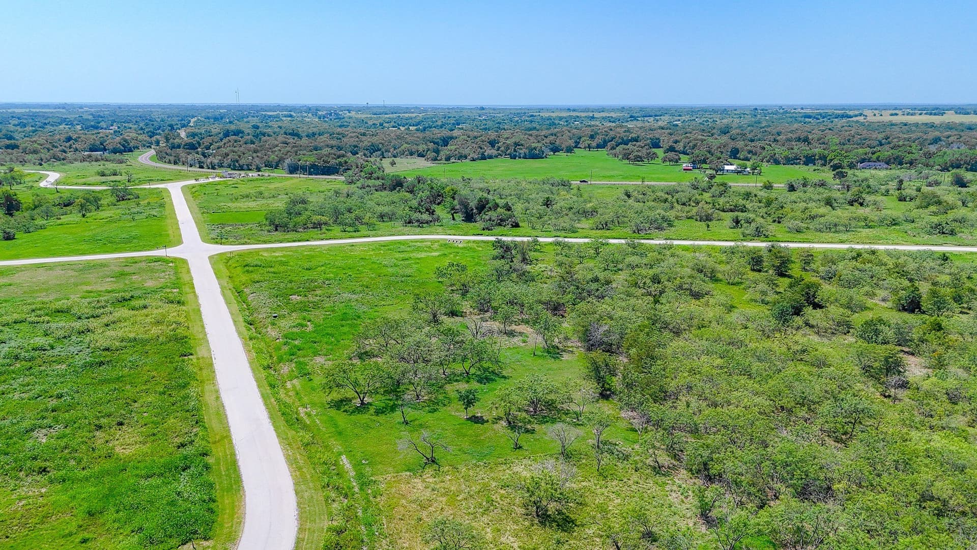 1.05 acres in Navarro County - photo 9