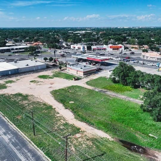 1.91 acres in Midland County gallery image 4