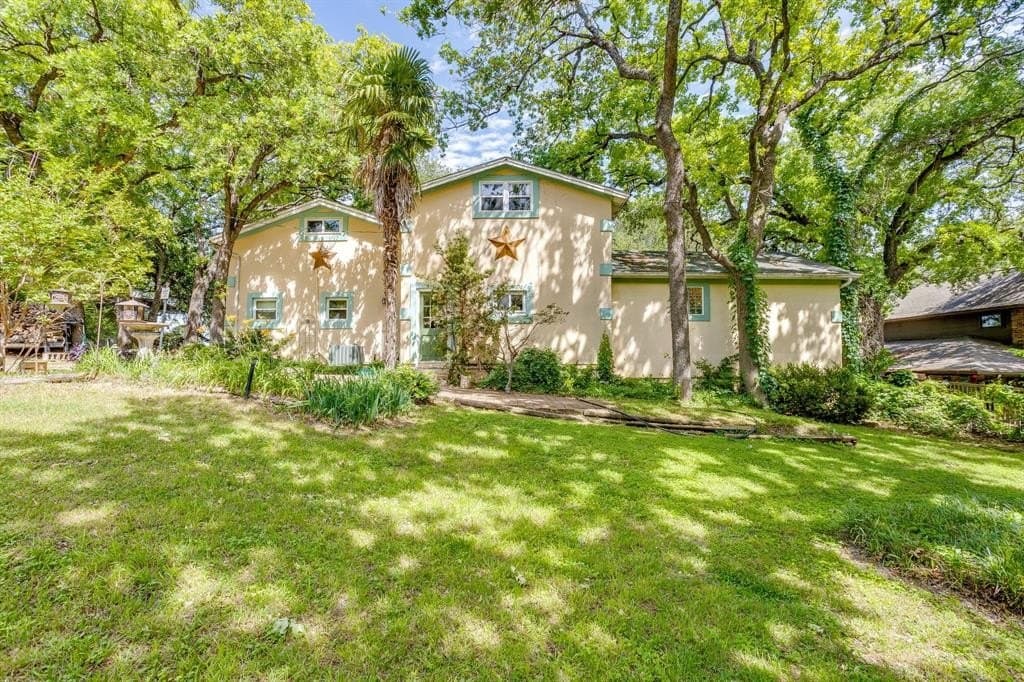 1.22 acres in Tarrant County gallery image 2