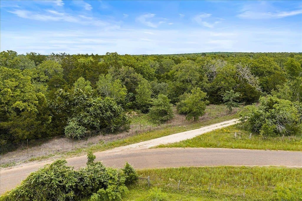 29.98 acres in Fayette County - photo 14