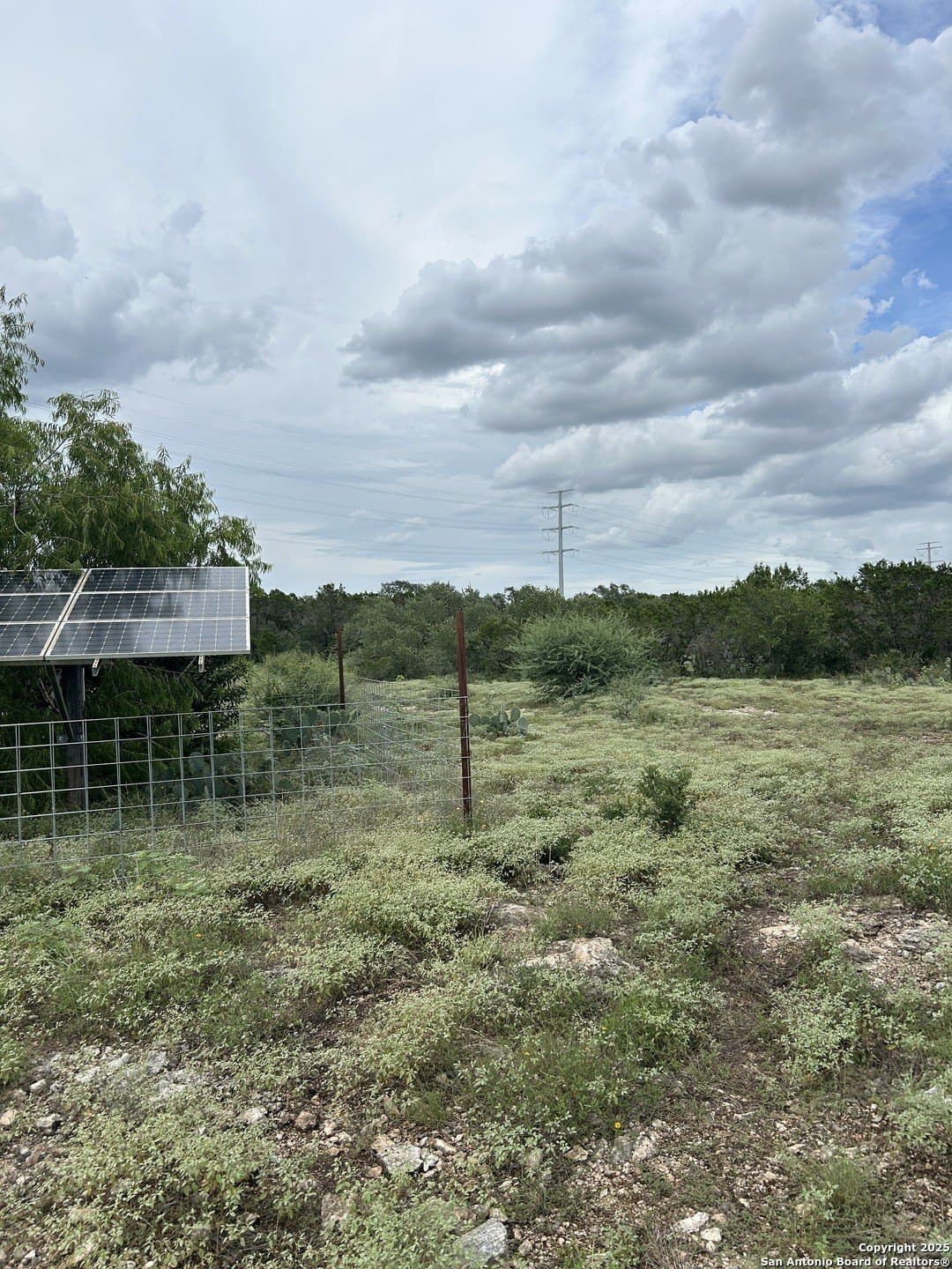 191.91 acres in Comal County - photo 3