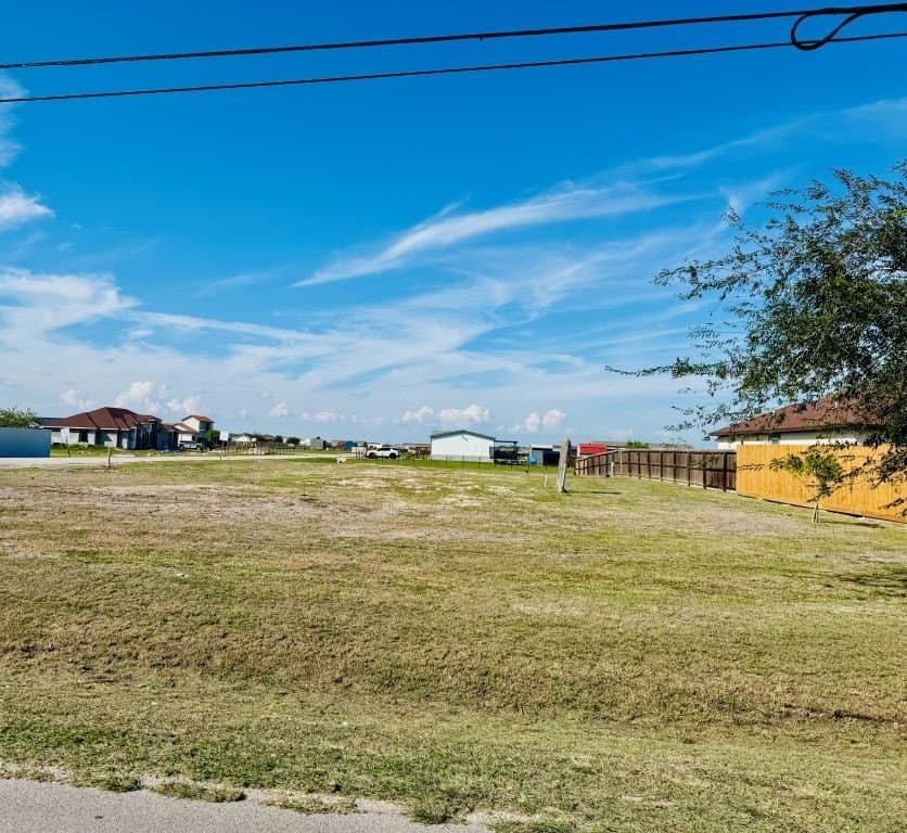 0.52 acres in Nueces County - photo 2
