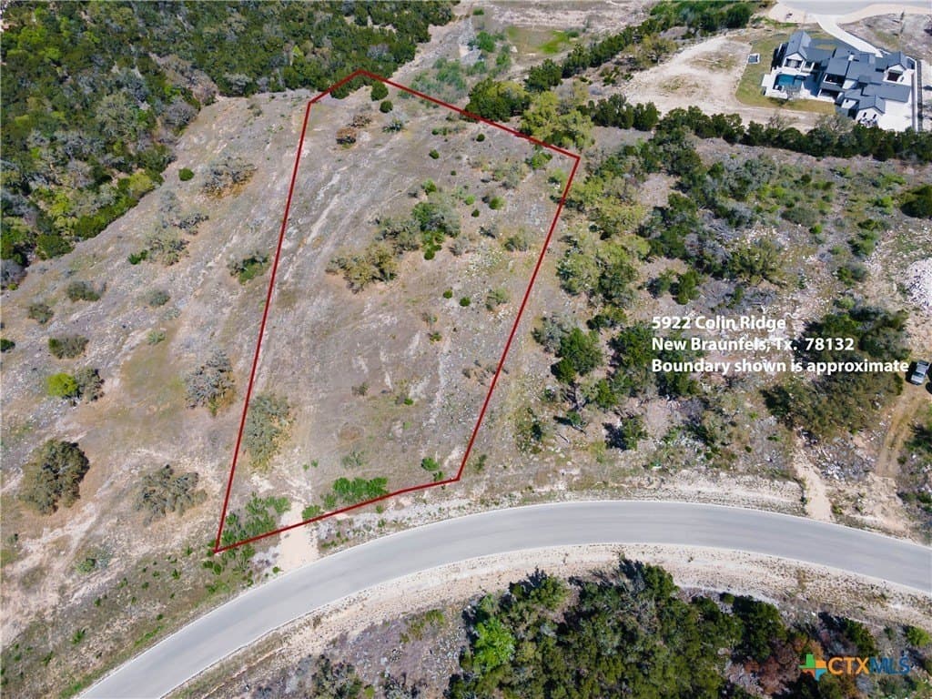 2.4 acres in Comal County