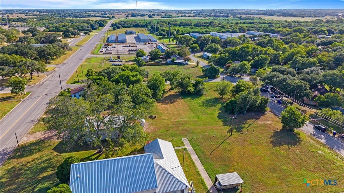 0.17 acres in DeWitt County - photo 5