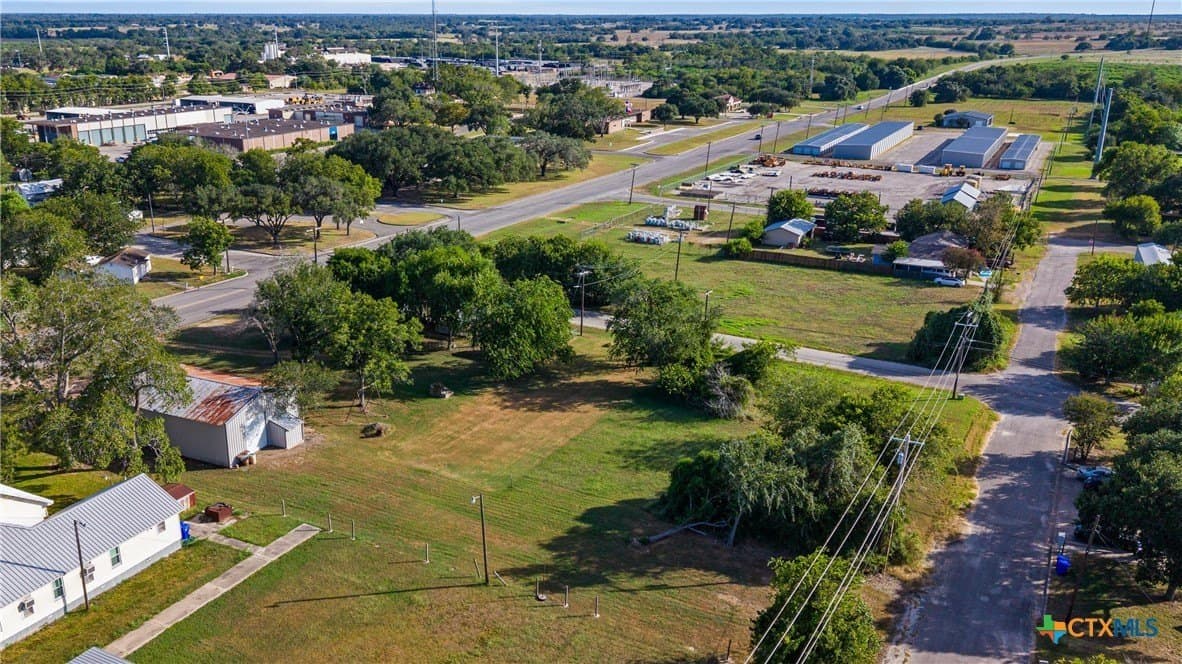 0.17 acres in DeWitt County - photo 4
