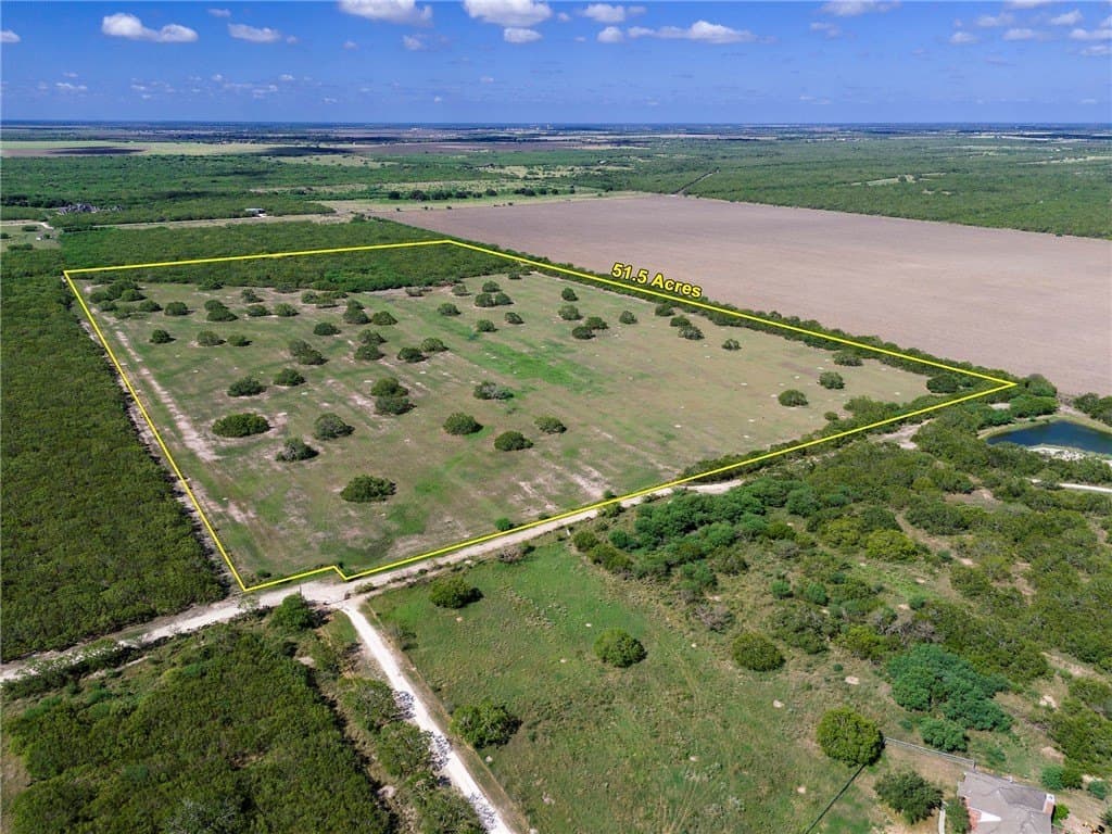 51.5 acres in Jim Wells County