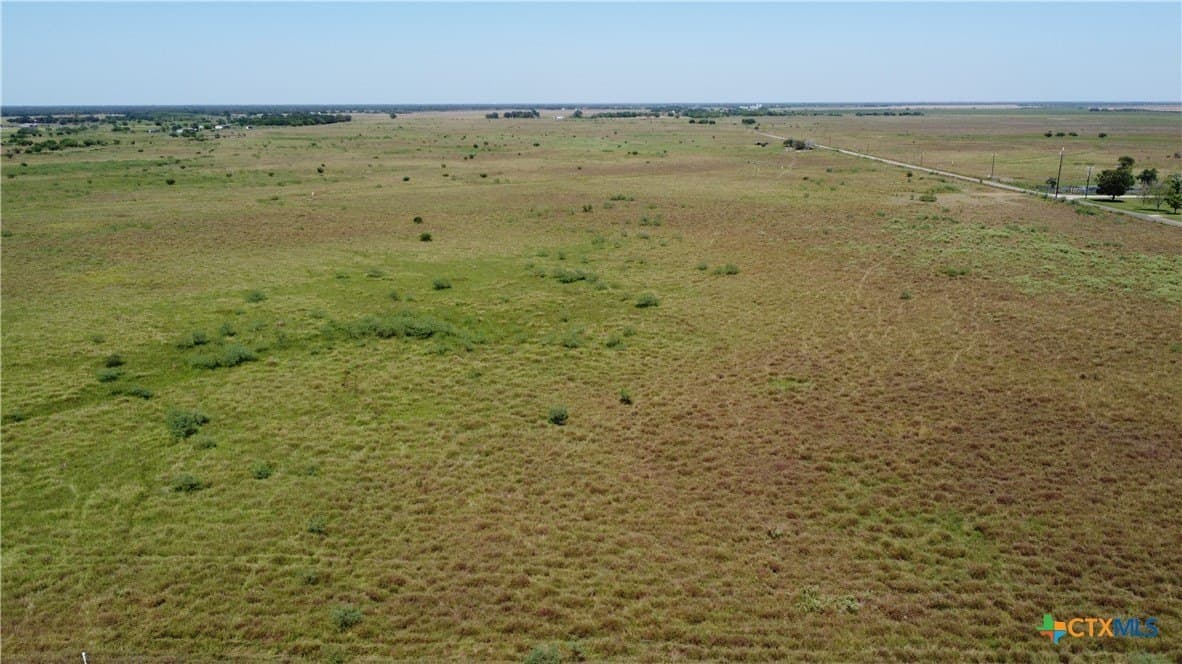 10.33 acres in Victoria County - photo 4