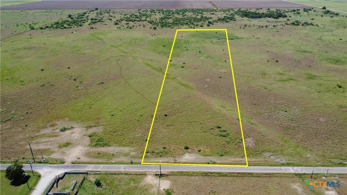 10.33 acres in Victoria County