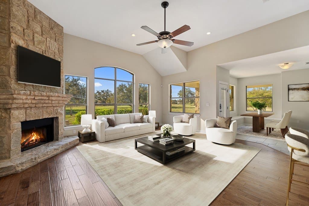 10.03 acres in Blanco County gallery image 3