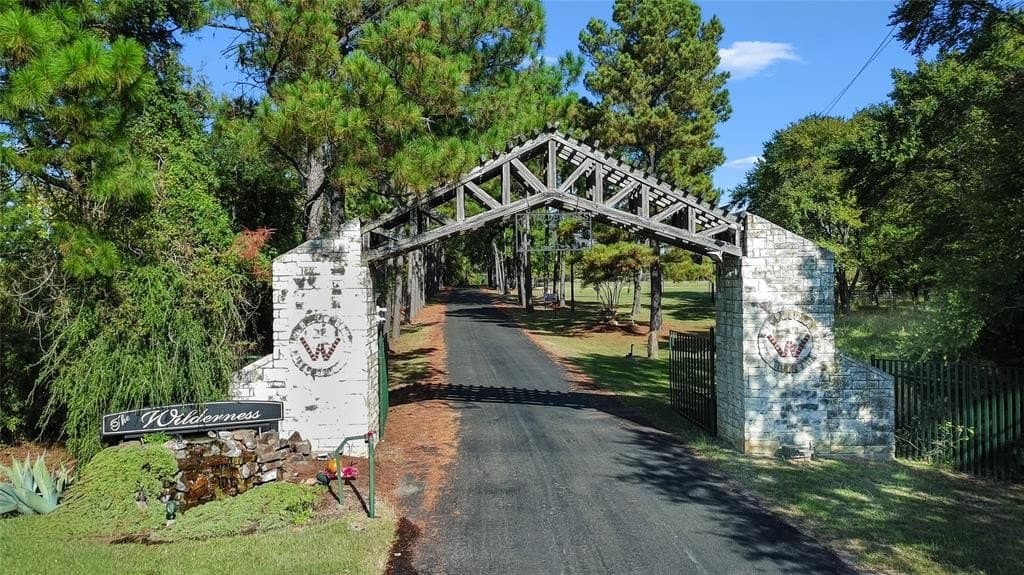 1.02 acres in Freestone County gallery image 2