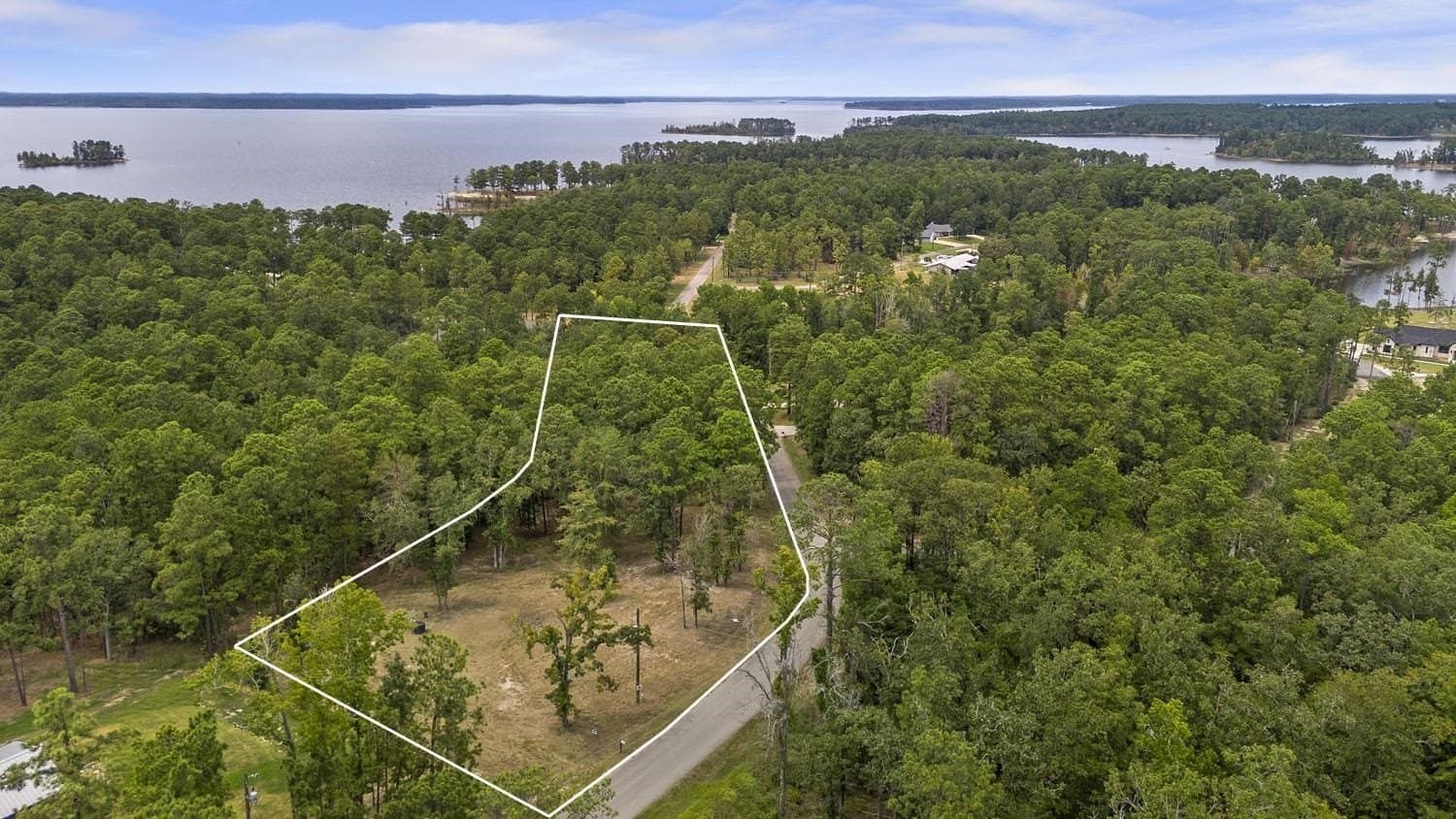 1.55 acres in Texas County gallery image 4