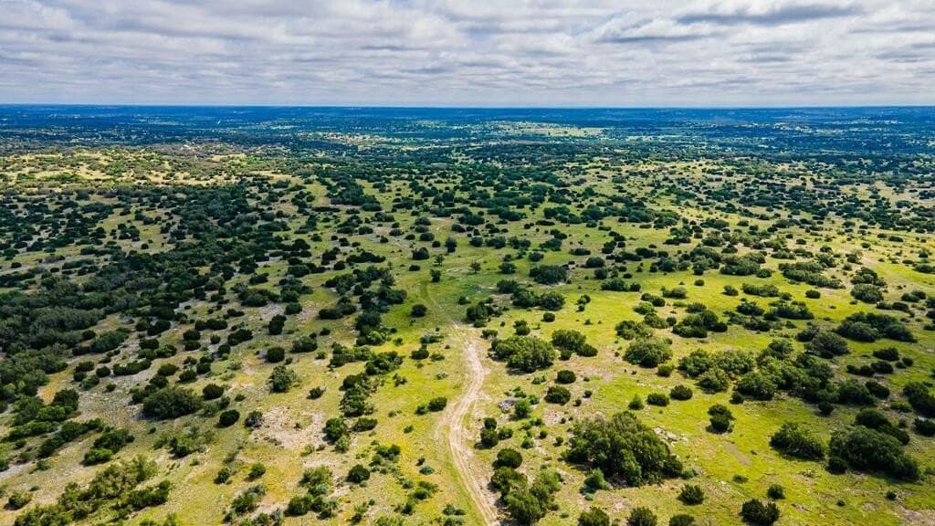 56.12 acres in Edwards County - photo 6
