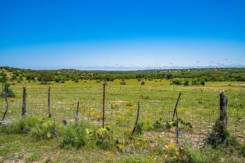56.12 acres in Edwards County - photo 25