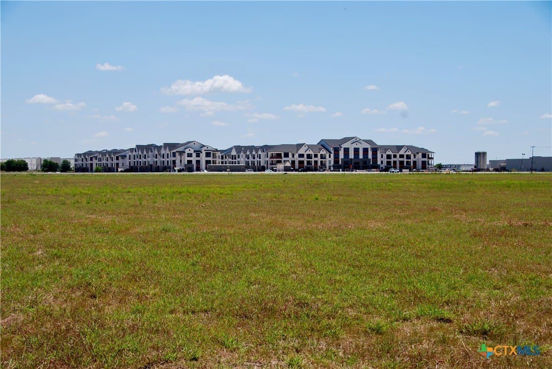 34.69 acres in Comal County - photo 10