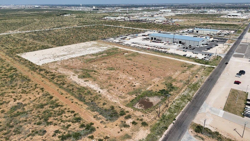 11.27 acres in Midland County - photo 3