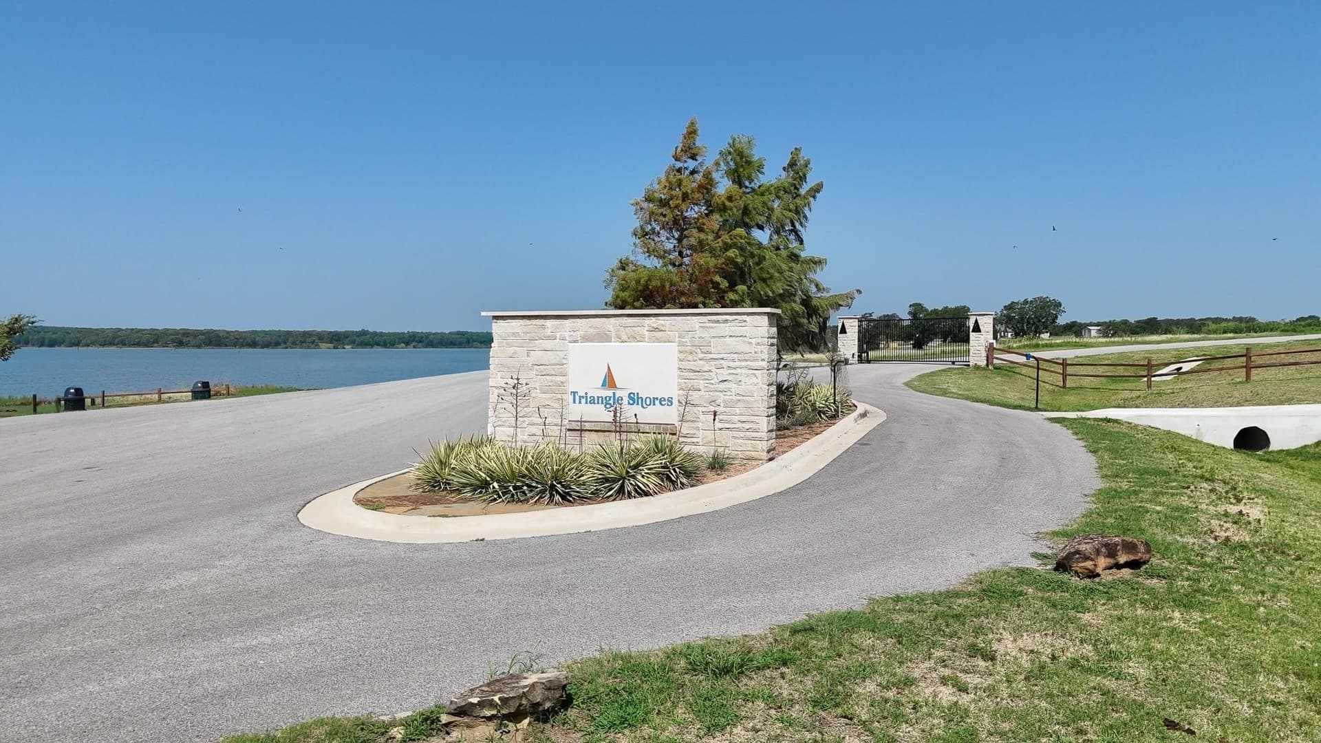 1.01 acres in Navarro County - photo 5