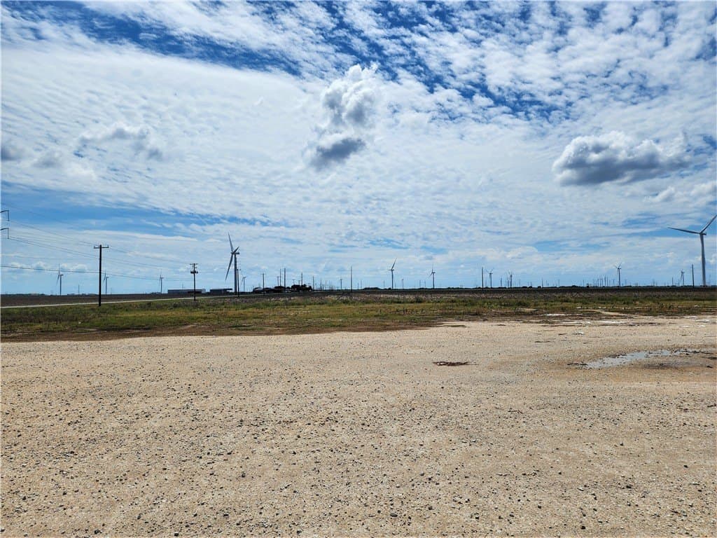 28.56 acres in San Patricio County - photo 17