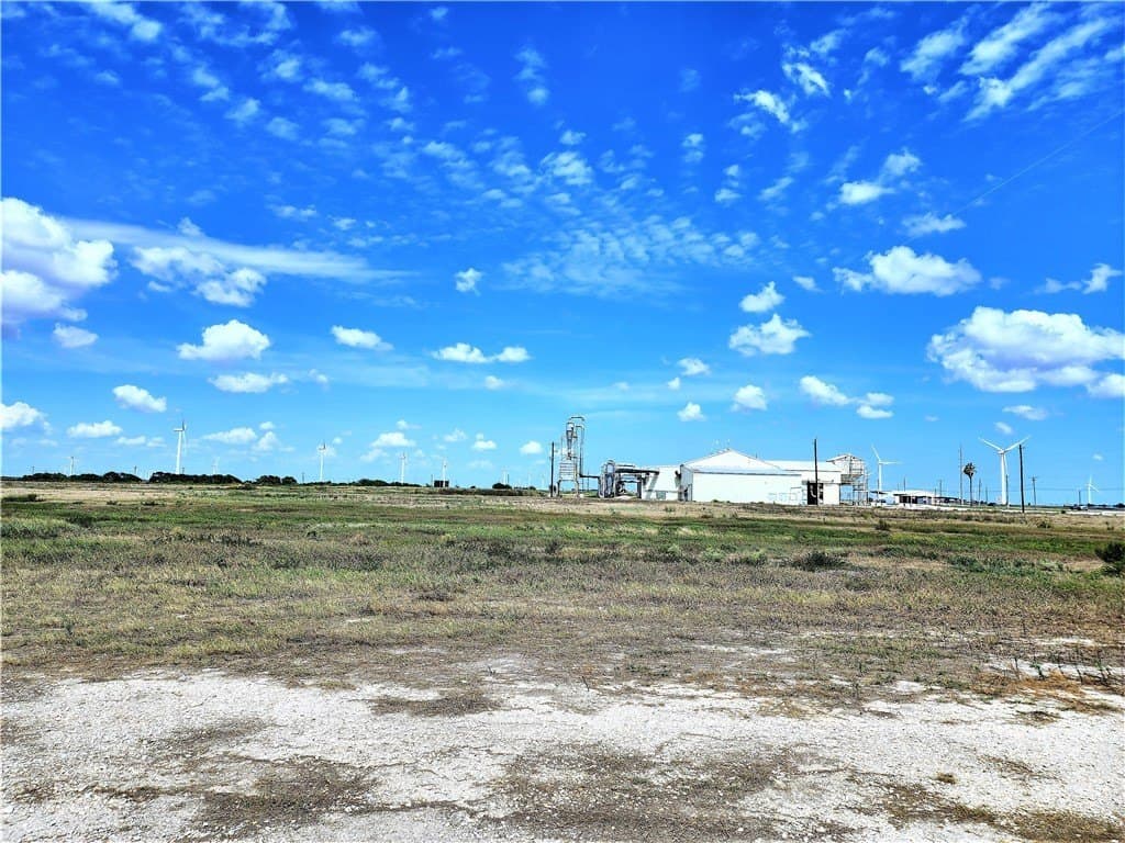 28.56 acres in San Patricio County - photo 25