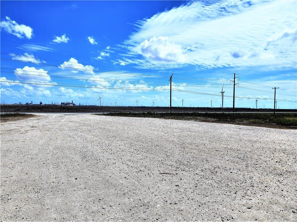 28.56 acres in San Patricio County - photo 18