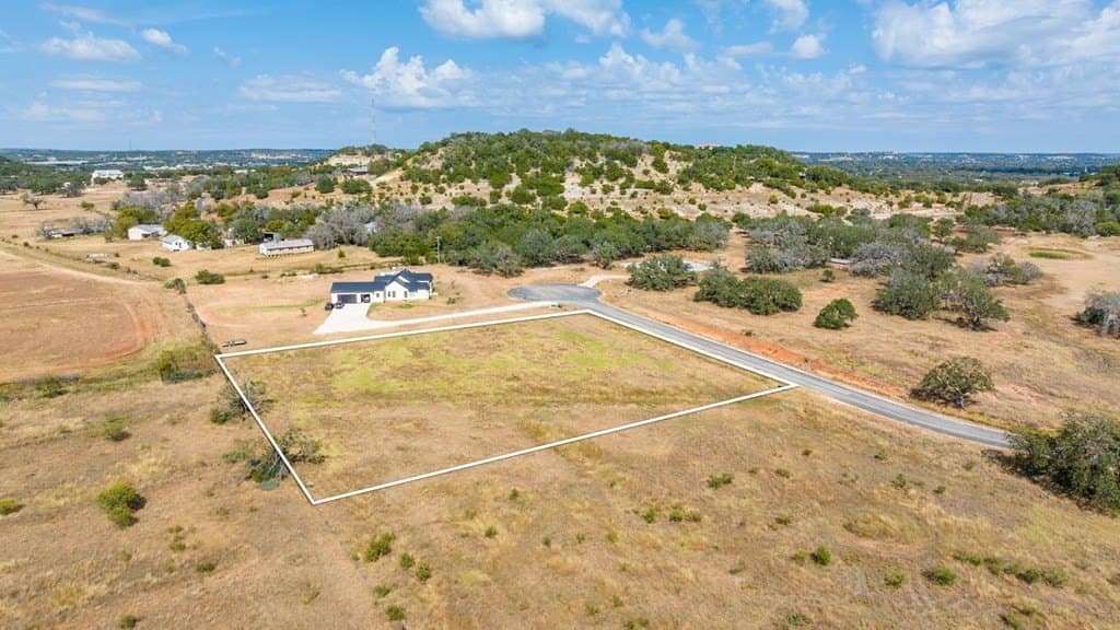 1.93 acres in Gillespie County - photo 6