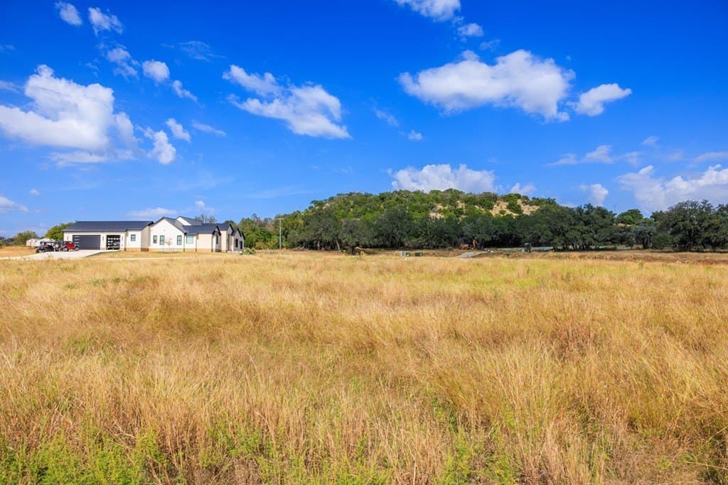 1.93 acres in Gillespie County - photo 9
