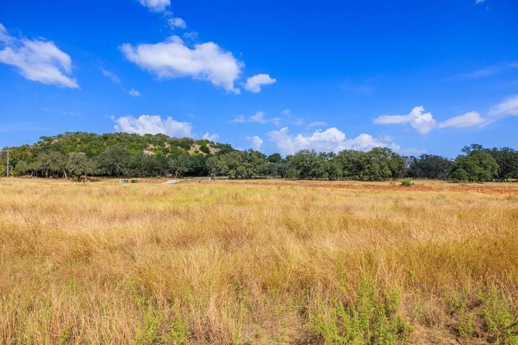 1.93 acres in Gillespie County