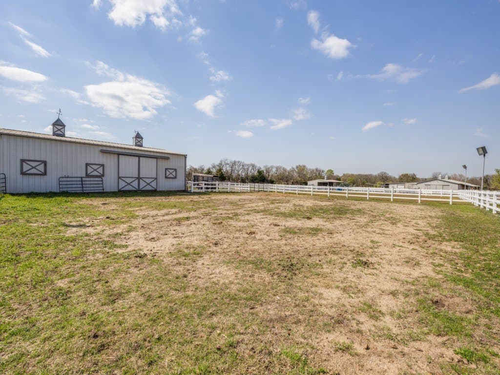 5.29 acres in Grayson County - photo 9