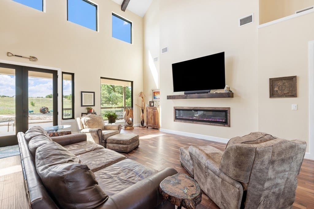 10.01 acres in Gillespie County gallery image 3