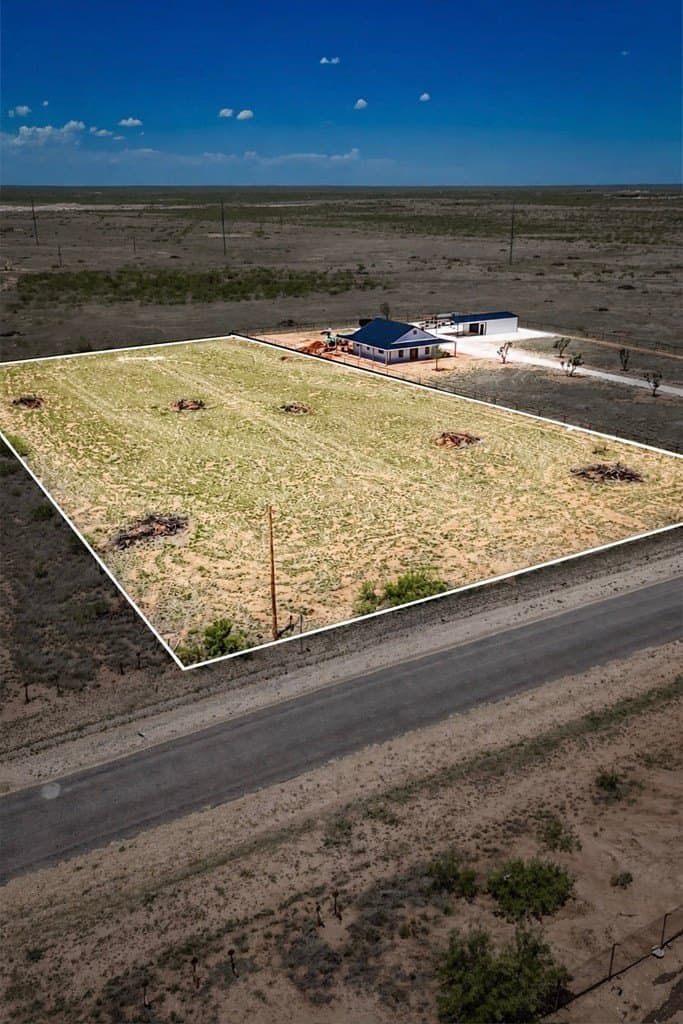 2 acres in Andrews County gallery image 3