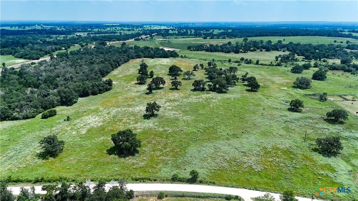10.01 acres in Gonzales County gallery image 2