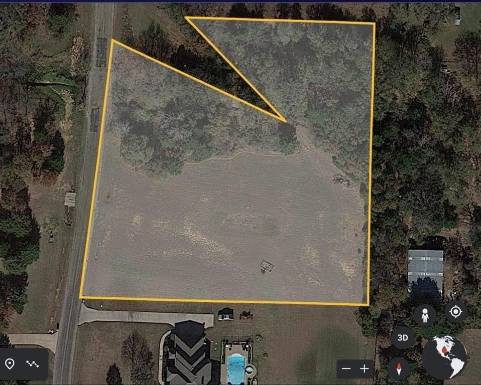 2.18 acres in Johnson County gallery image 4