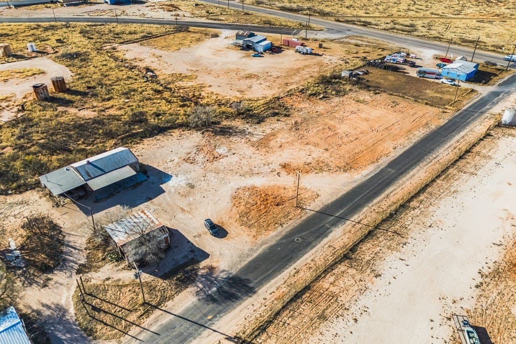 1.41 acres in Andrews County gallery image 4