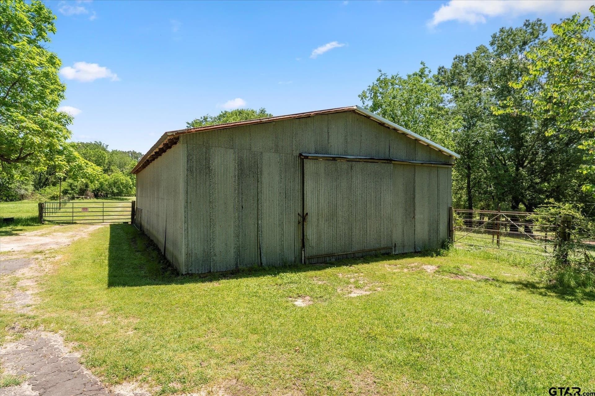 136 acres in Titus County - photo 17