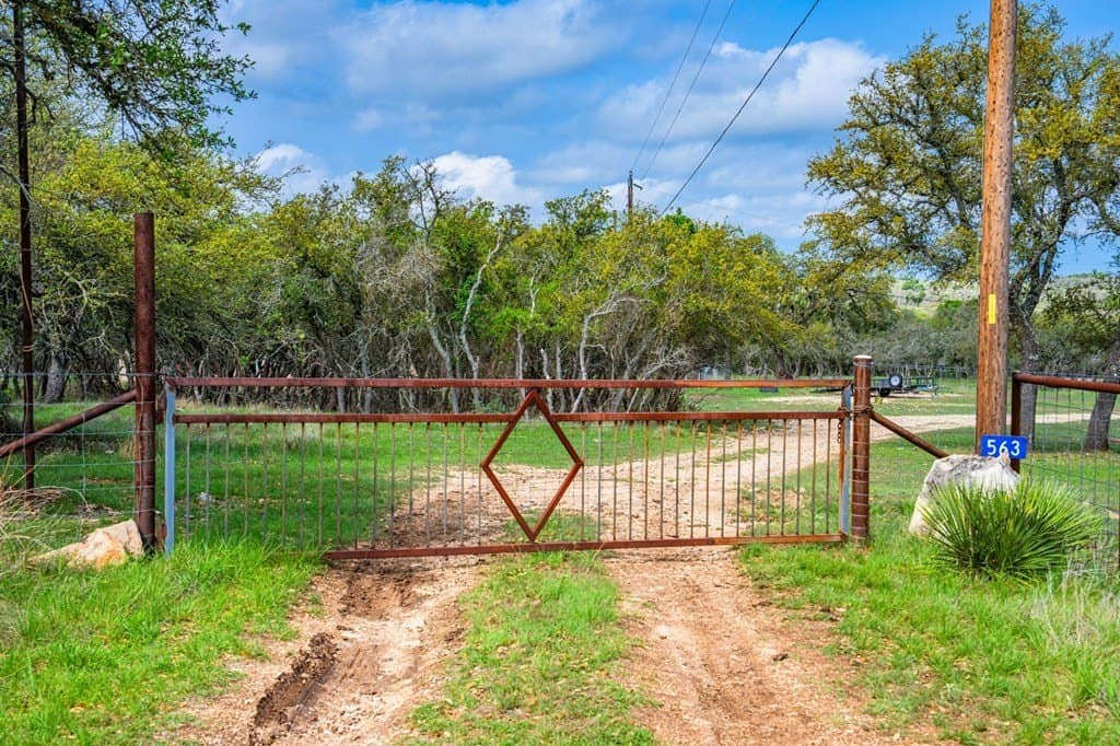 91.17 acres in Gillespie County - photo 40