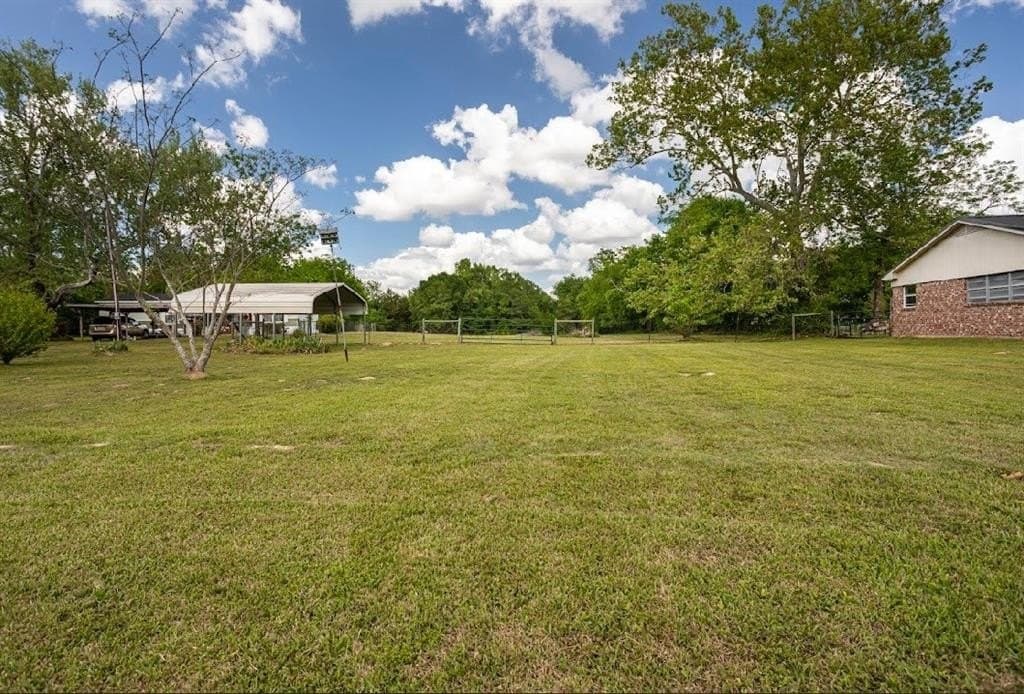 1.5 acres in Van Zandt County