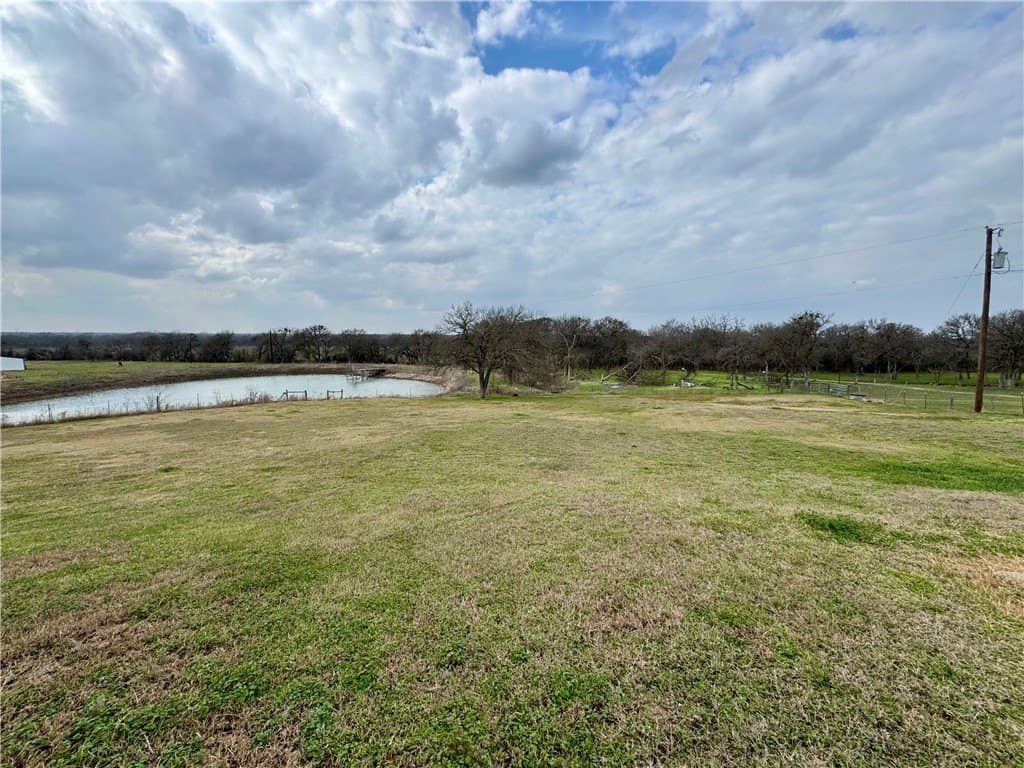 5.5 acres in McLennan County - photo 5