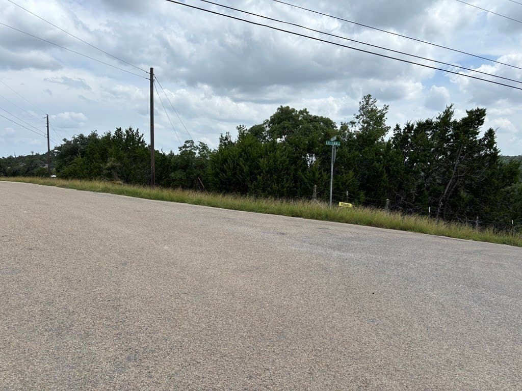 5.73 acres in Kerr County featured view