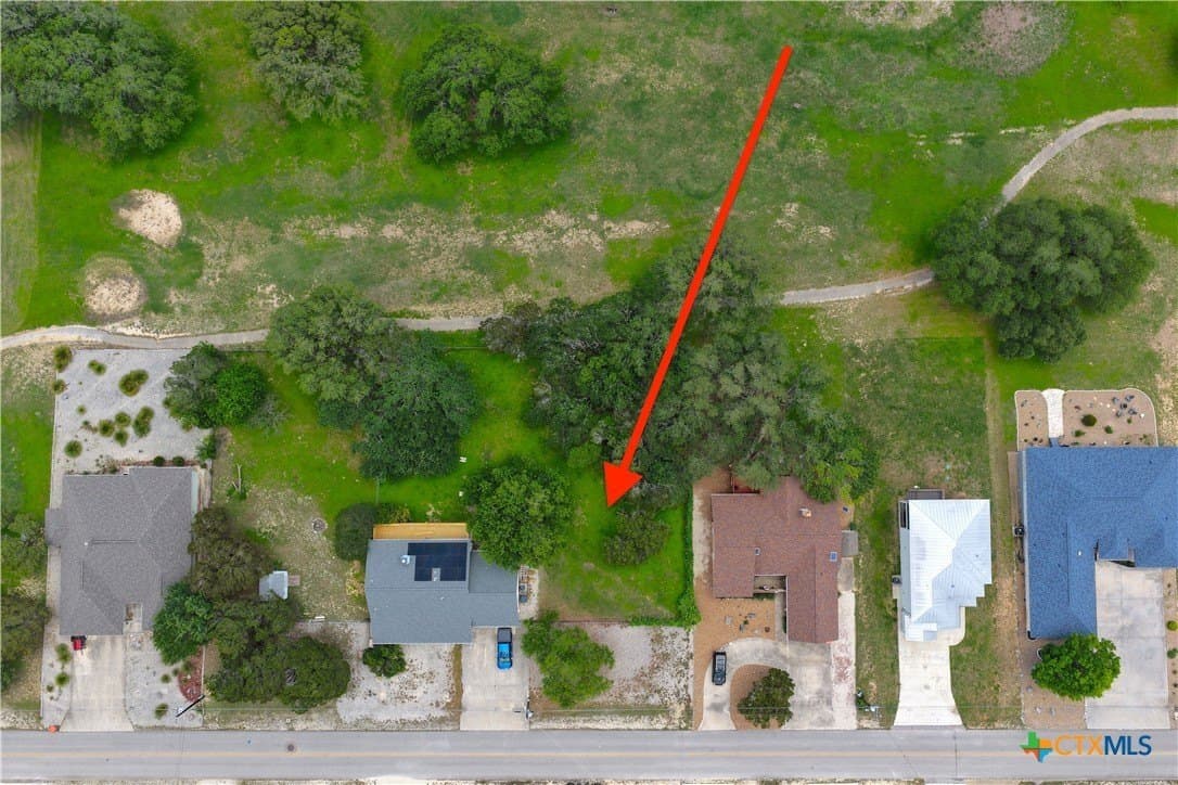 0.28 acres in Comal County - photo 14