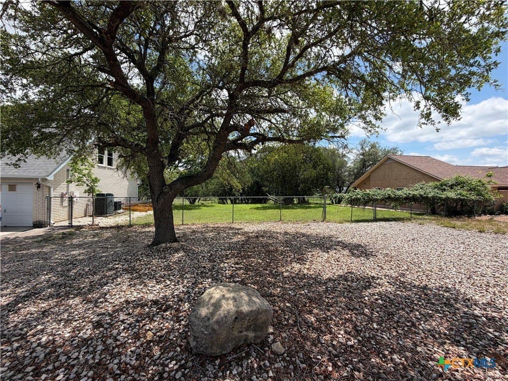 0.28 acres in Comal County gallery image 4