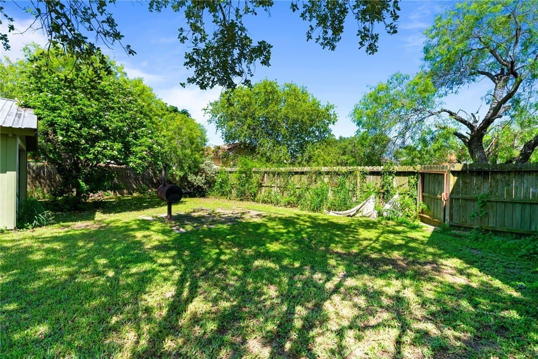 22,651 acres in San Patricio County - photo 30