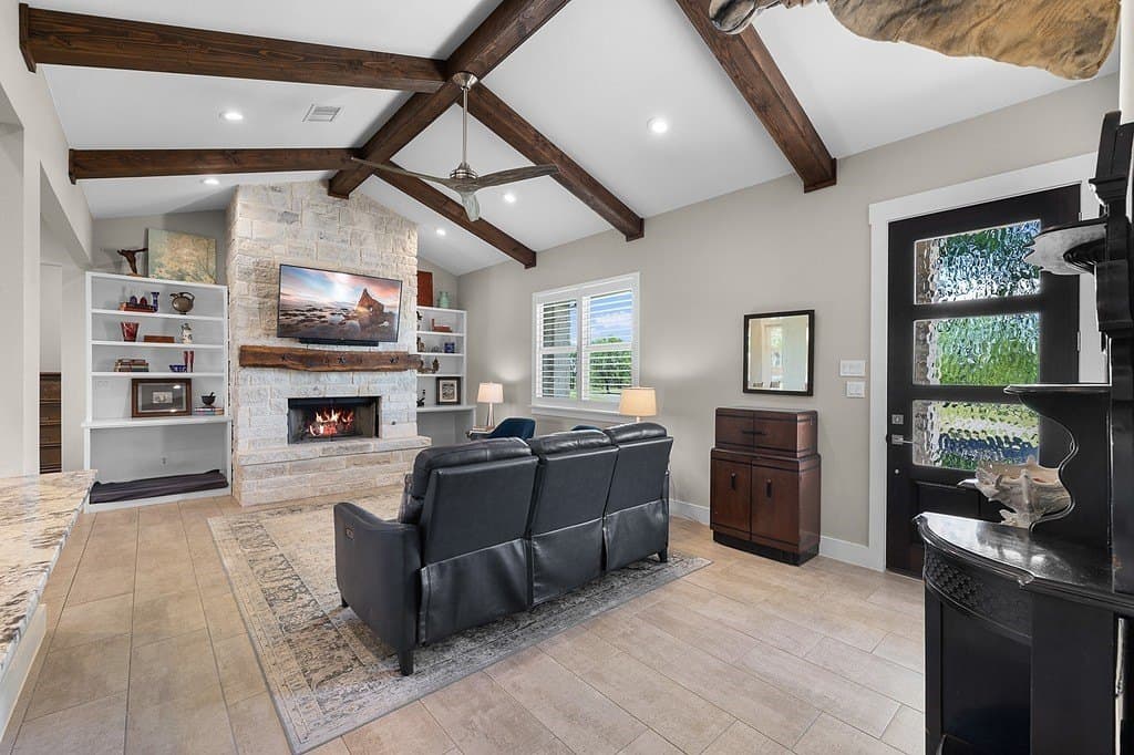 114.06 acres in Fayette County gallery image 3