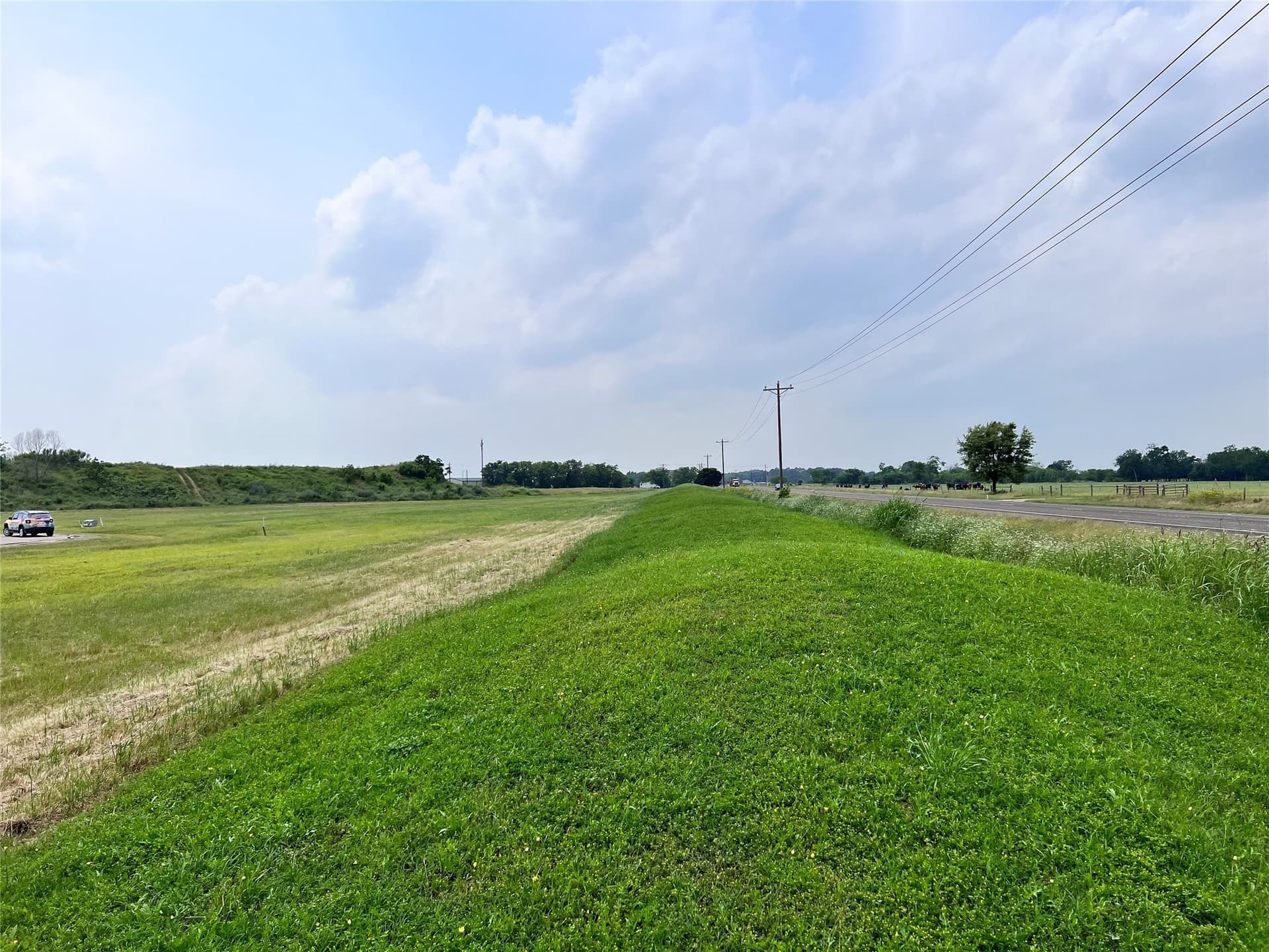 1.03 acres in Navarro County featured view