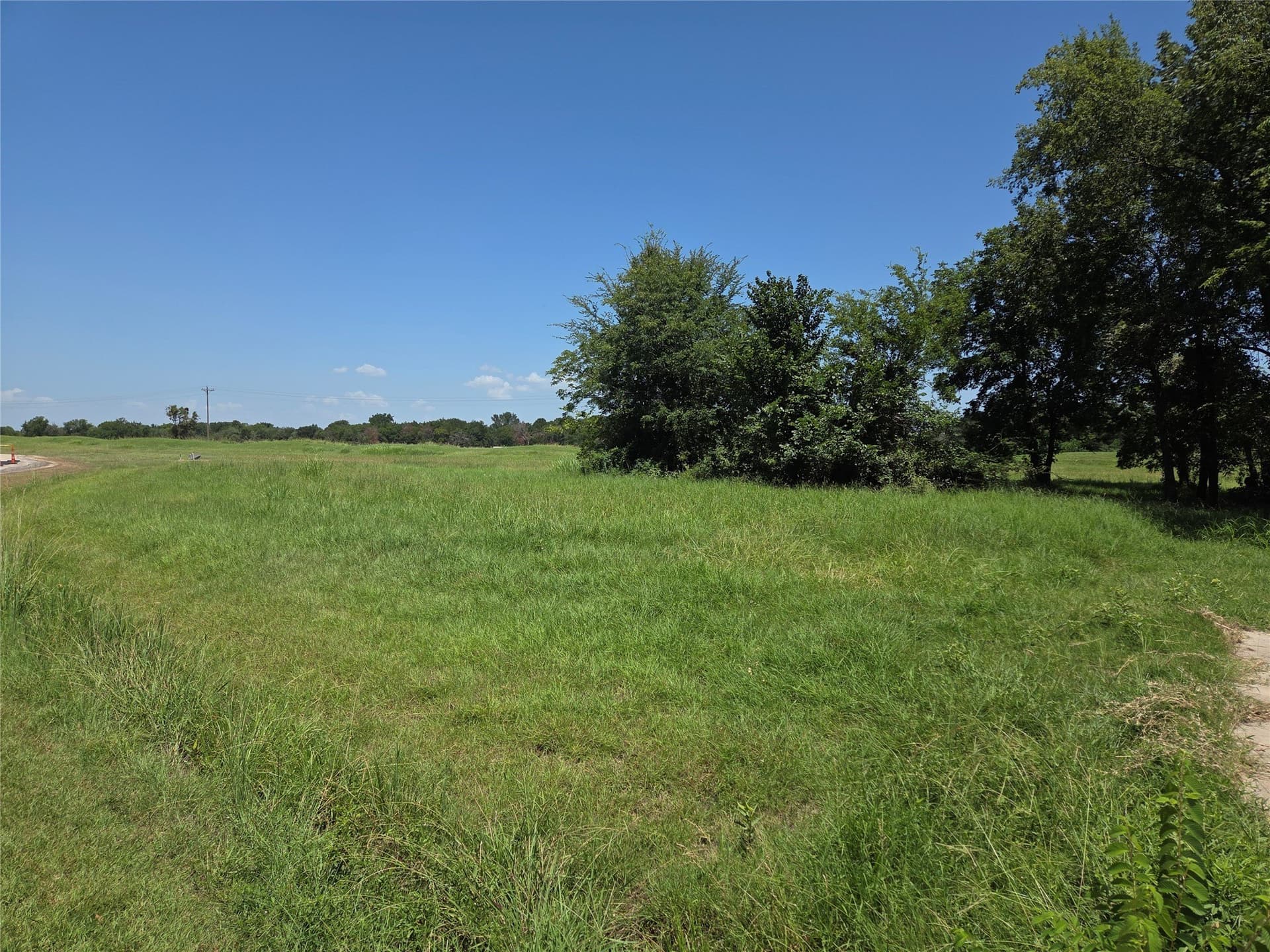 1.03 acres in Navarro County gallery image 4