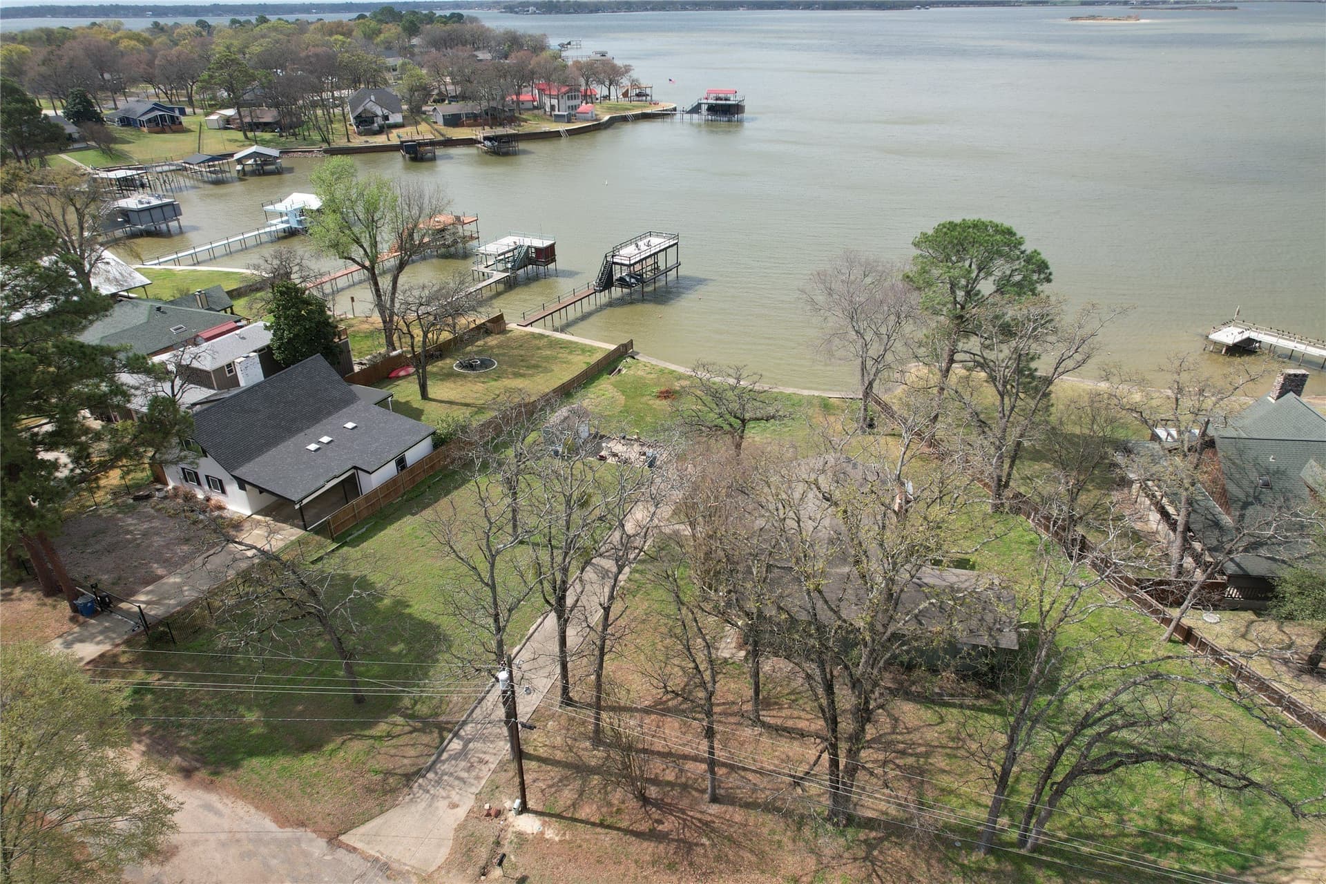0.47 acres in Henderson County - photo 32