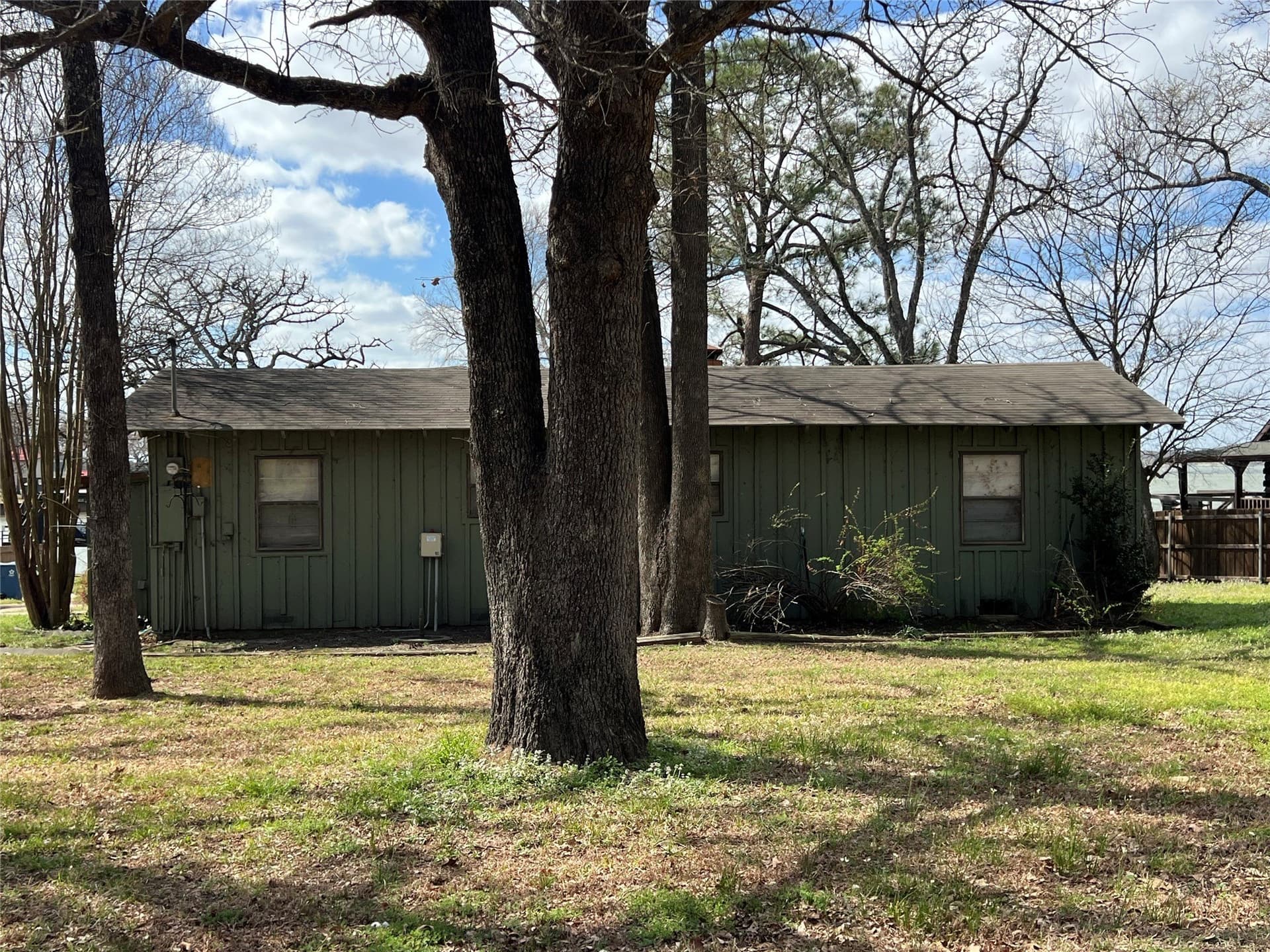 0.47 acres in Henderson County - photo 23