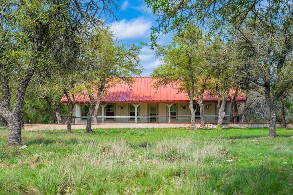 91.17 acres in Gillespie County - photo 2