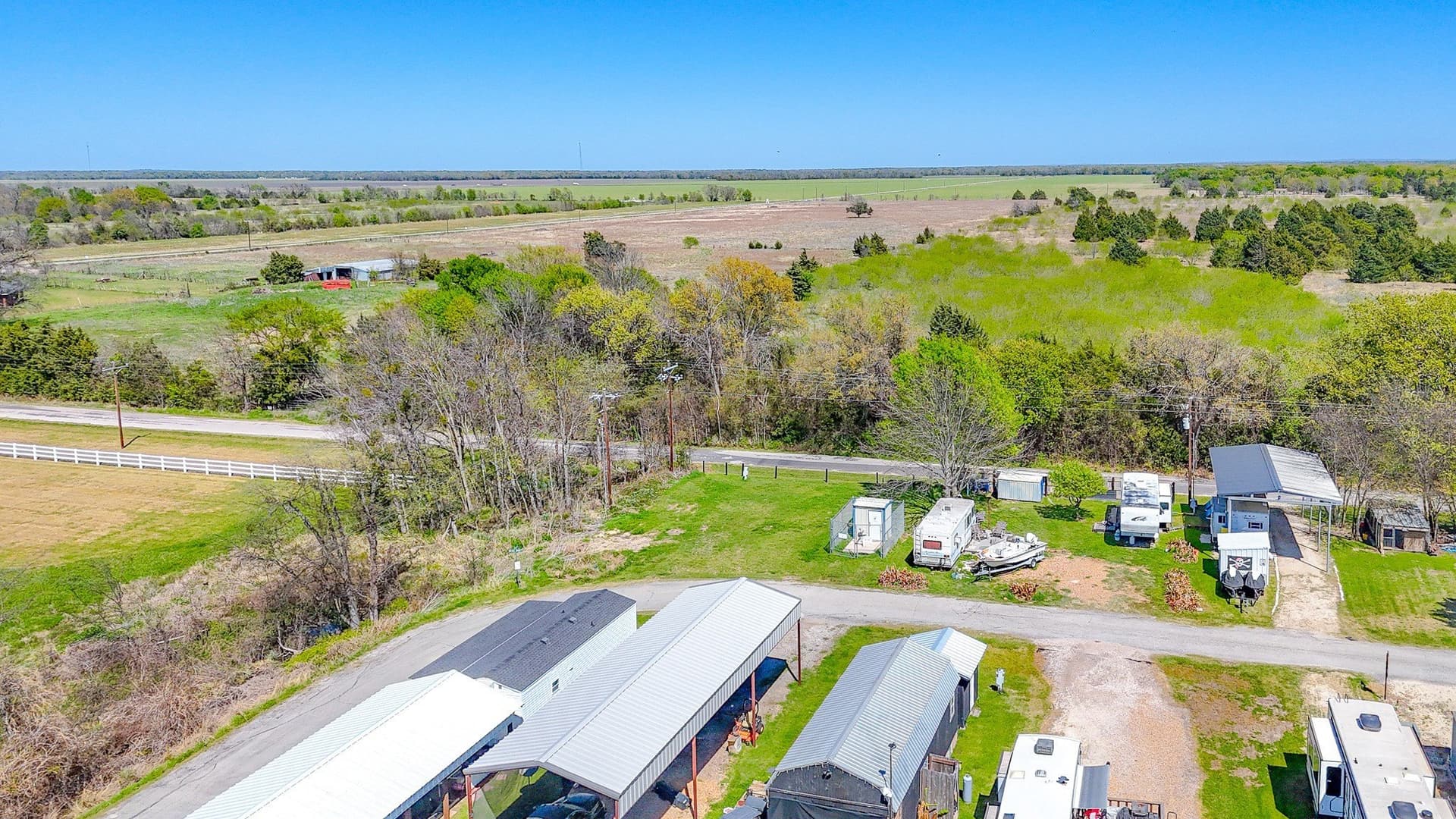 0.1 acres in Navarro County - photo 13
